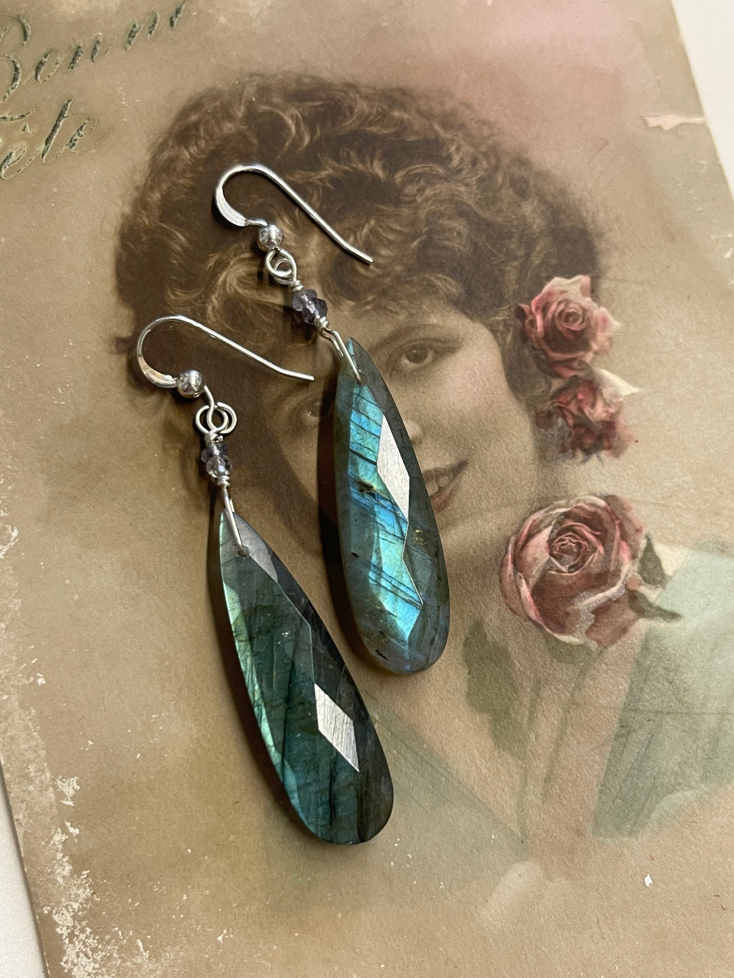 Earring with labradorite