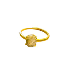 Ring with Ethiopian opal with prongs