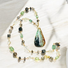 Necklace in green colors of Opal wood