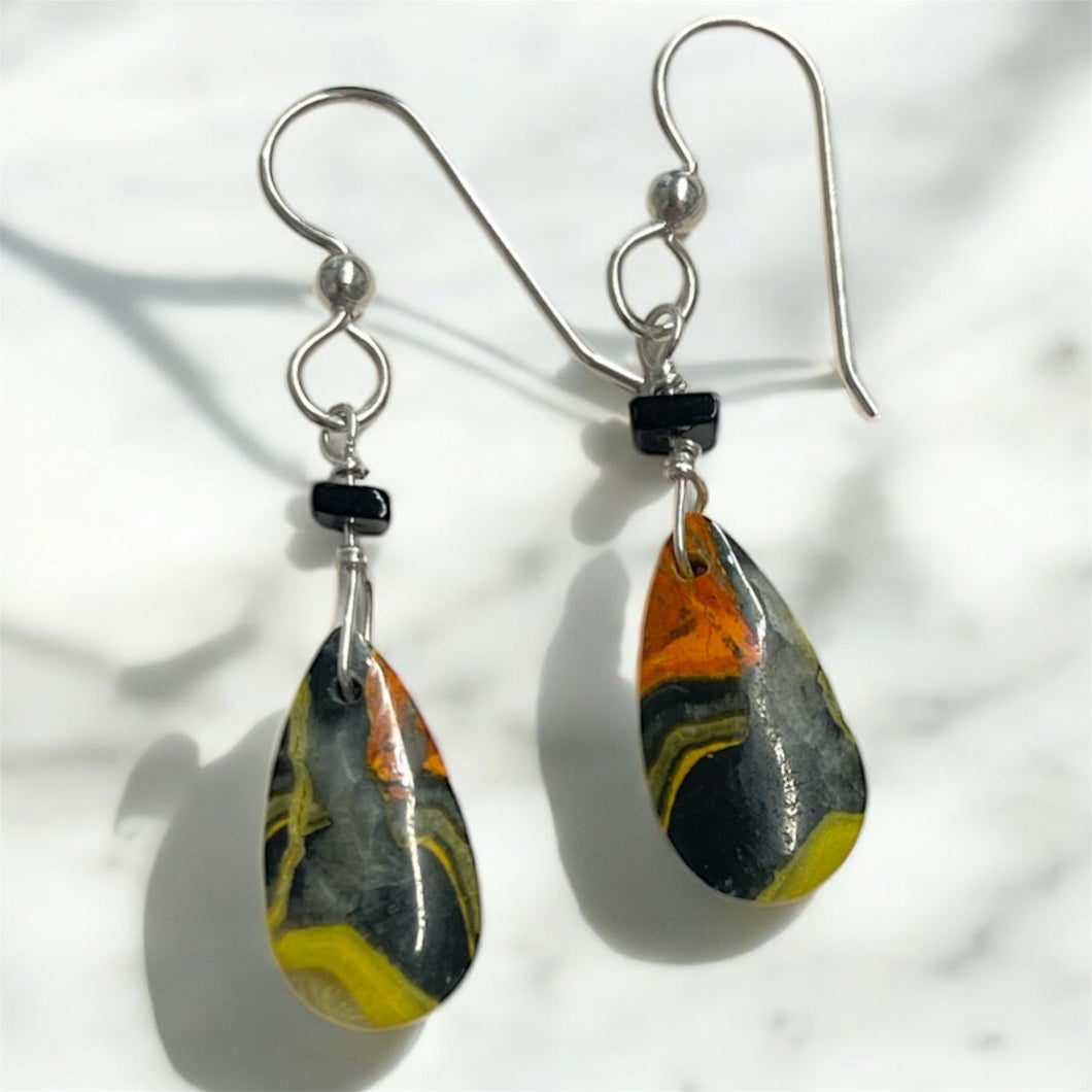 Earrings with bubble bee jasper