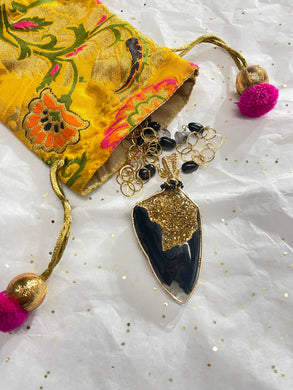 Necklace with druzy Agate, chain and tourmaline