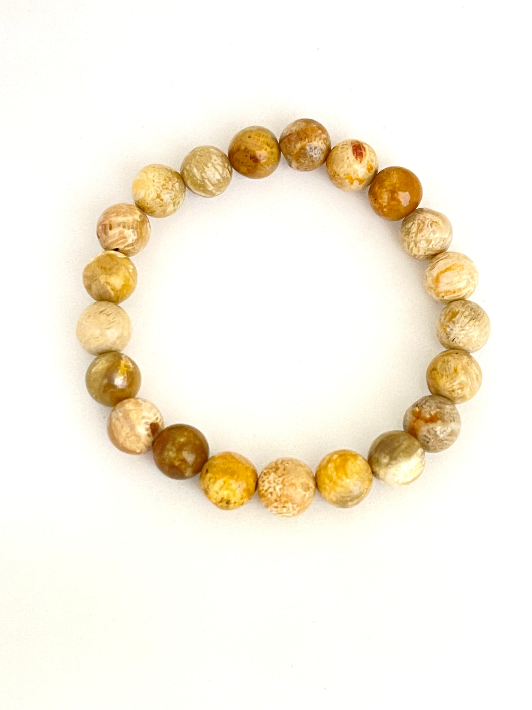 Bracelet with light fosil beads