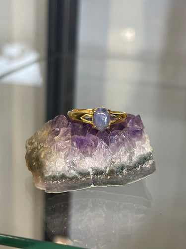 Ring with Tanzanite